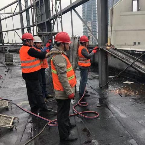 无锡市梁溪大厦在哪里办公