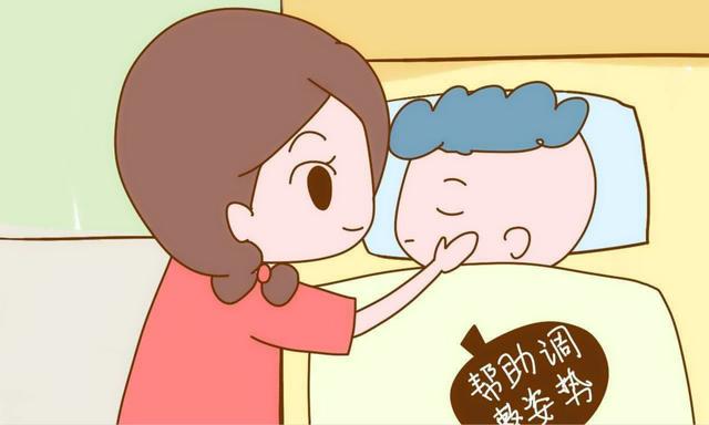 新生儿漂亮头型睡出来