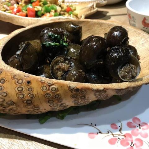 哈尔滨全鸭季黑天鹅酥相关长尾关键词有哪些