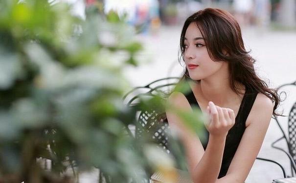 七,夸女孩子有气质涵养的句子?