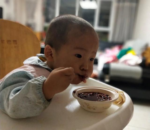 要不要给孩子吃零食