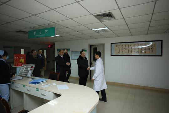 兰州石化公司、甘肃宝石花医院领导慰问一线员工送上新春祝福