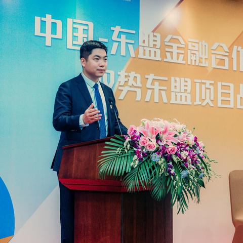 南宁女博士被父亲砍的相关长尾关键词有哪些