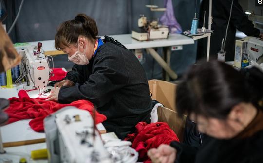 33岁全职妈妈自主创业，第二年就挣了50万，网友：选对项目很重要