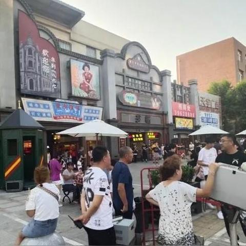 大连市的小吃街在哪个区