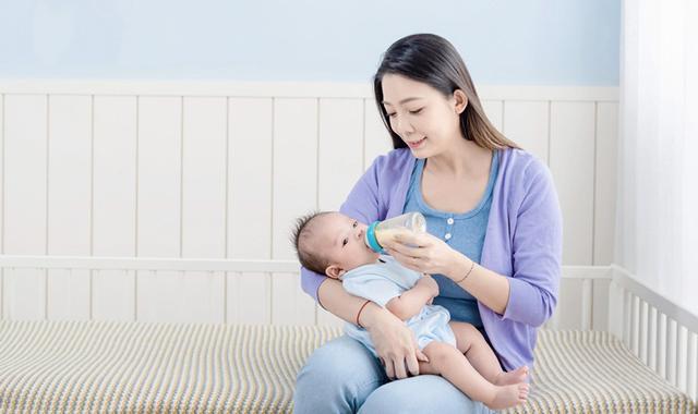 婴儿配方奶粉怎么冲