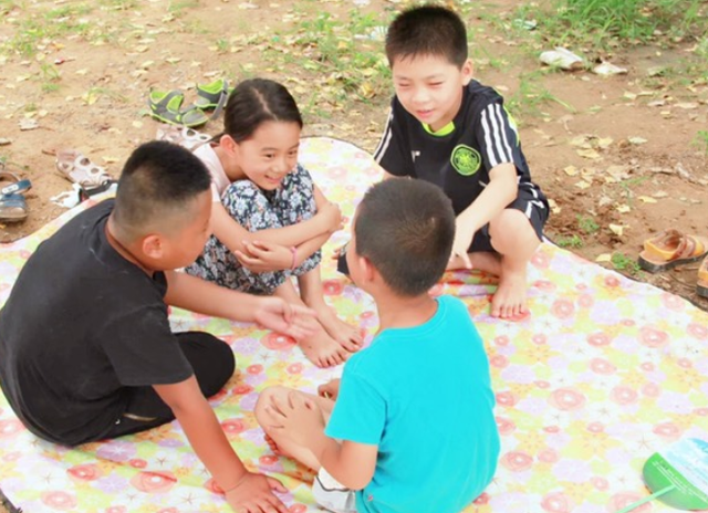 孩子离不开爸爸妈妈怎么办