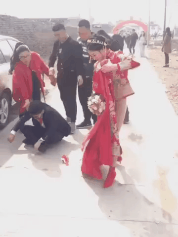 为什么低俗婚闹屡禁不止