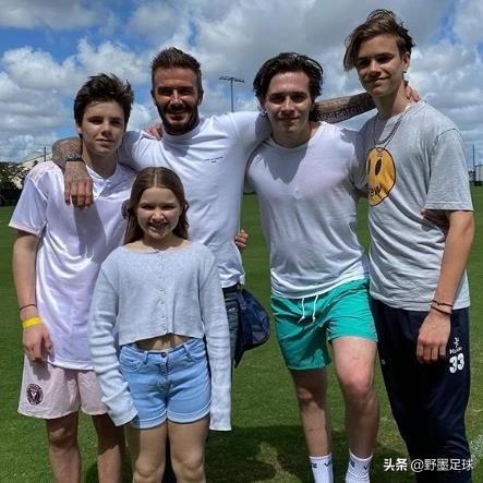 弧线足球多少钱一个