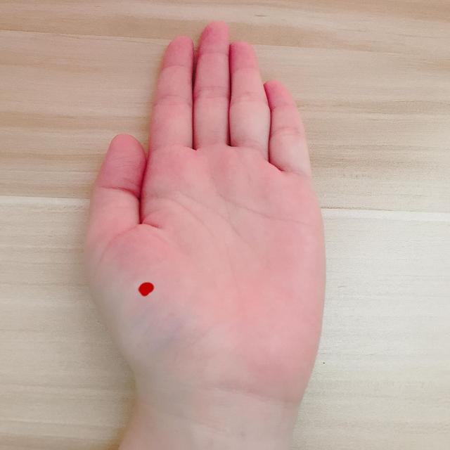 新生宝宝身体各部位特征详解