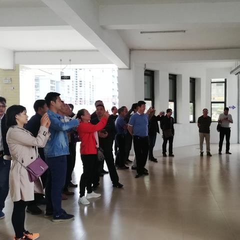 桂林市来宾哪个方向