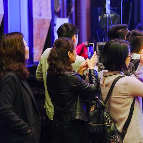 淘宝做跨境电商卖什么产品 的拓展长尾关键词有哪些 