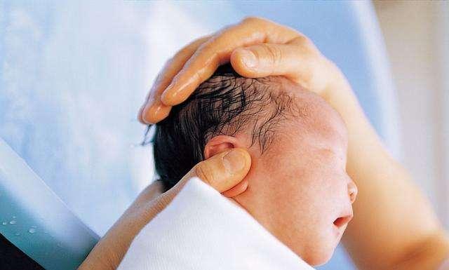 宝宝耳朵畸形什么时候矫正最好