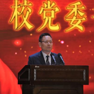 沈阳工业大学的女生多吗？