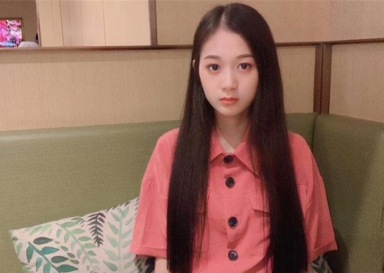 22岁少女“董事长”，身价高达78亿，网红“逆袭人生”全靠编