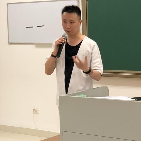 跨境电商多平台运营的书的相关长尾关键词有什么