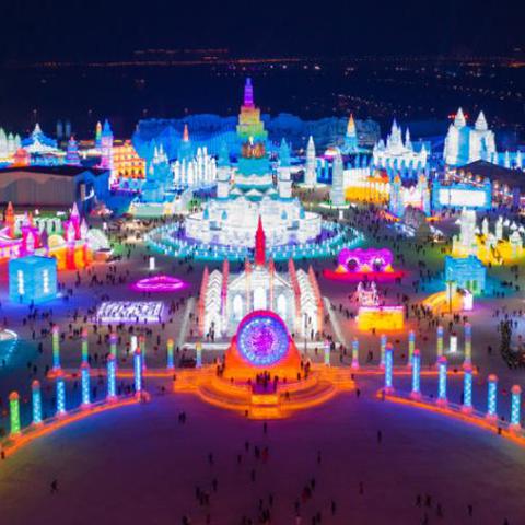 夜晚的哈尔滨街景图片相关长尾关键词有哪些