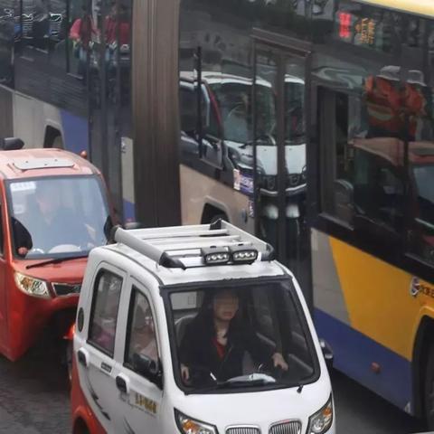 请问谁知道徐州卖电动车的一条街在什么地方？