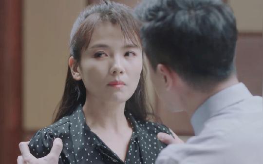 刚上线3天热度就直逼靳东《突围》，刘涛又带来一部“王炸”大剧