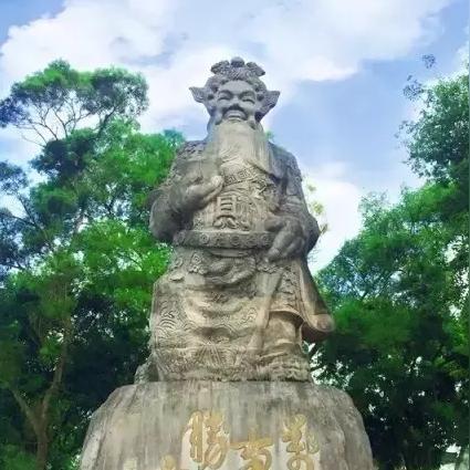 在南宁想开个龟车修理店去哪里拿配件？