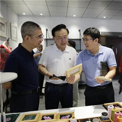 厦门工业风办公室的相关长尾关键词有哪些