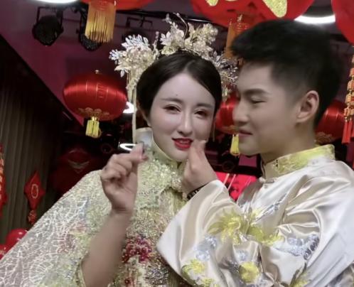 陈小硕自曝跟男友假结婚！表哥pk张二嫂出意外！张二嫂安慰胡闹