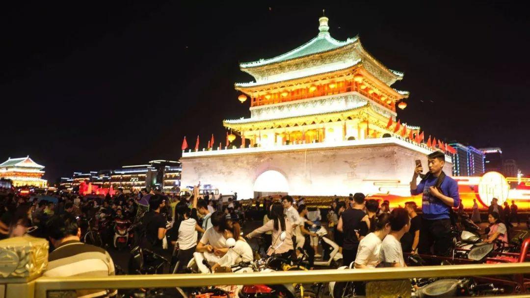 大唐西市有什么美食（西安有哪些适合情侣约会的餐厅）