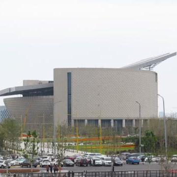 泉州市和武汉市哪个大