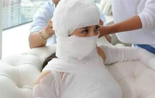 【尹老太太
,尹老太太 嘎双眼皮】-图1 【尹老太太
,尹老太太 嘎双眼皮】-图1