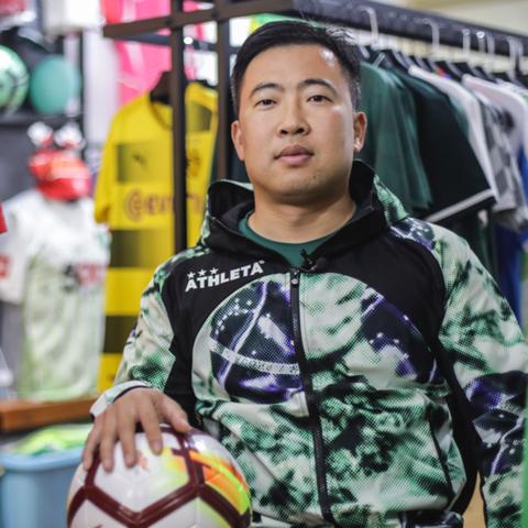 足球球衣多少钱正品