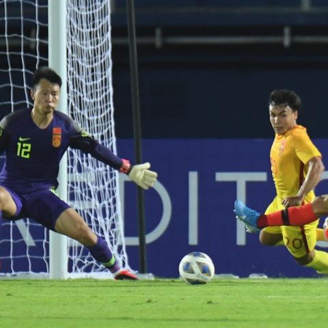 足球外表裂开了怎么修好