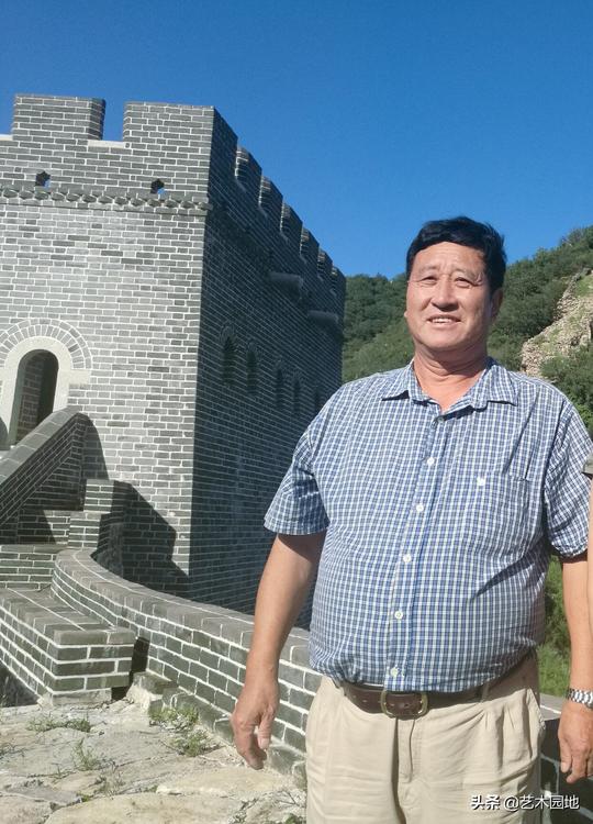 “土文保专家”许国华先生，为我们讲解板厂峪长城文物蕴藏的故事
