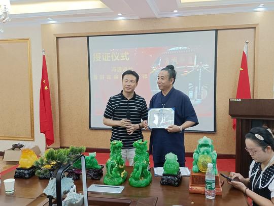 武汉青年企业家创业商会举办第三期“品茶交友合作共赢”联谊活动