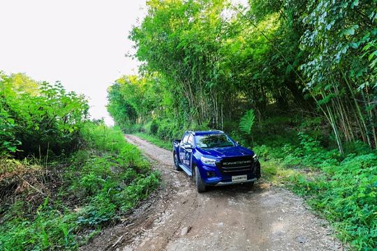 茶山道路崎岖泥泞，云南茶农为何选择长安凯程f70？