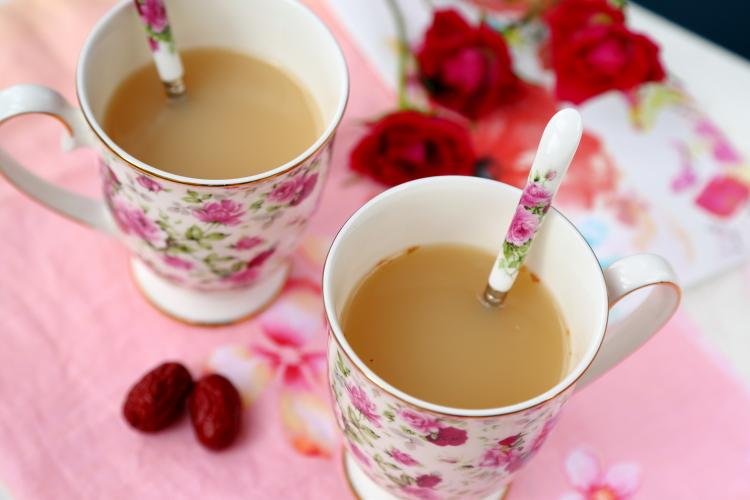 秋天第一杯奶茶发多少钱合适等不到秋天第一杯奶茶的文字