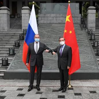 桂林离俄罗斯多远相关长尾关键词有哪些