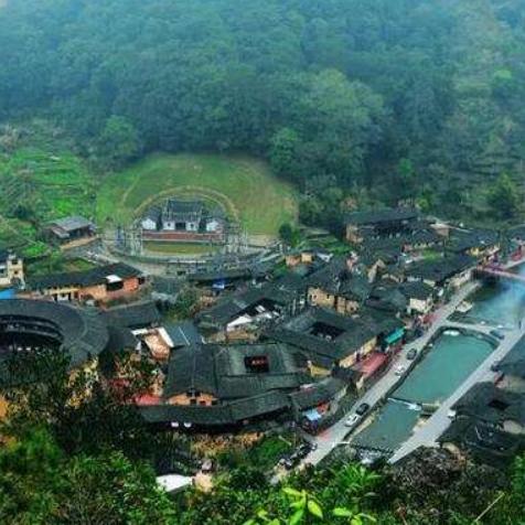 重庆和福建哪个地方人口多？