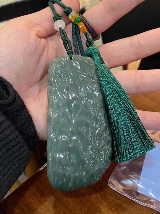 花开见佛，锦灰堆，聊聊比较冷门的翡翠艺术题材