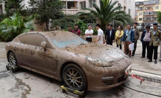 几万块的“泡水豪车”到底能不能买？听维修师傅一说