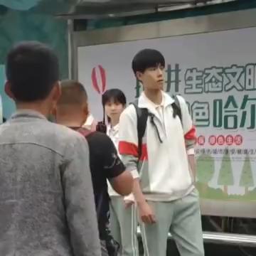 厦门市学生校服在哪里买