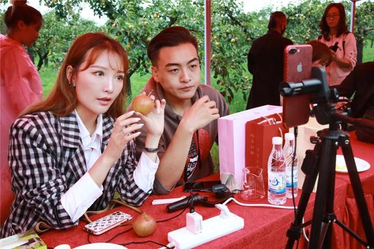 【巾帼创业创新】姐姐们的“带货直播首秀”你看了吗？
