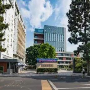 福建师大附中好还是福州三中好？