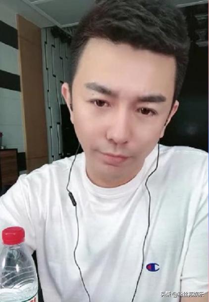 不借钱给流氓三金，舞帝利哥回应没少帮他，我有钱但不能一直帮吧