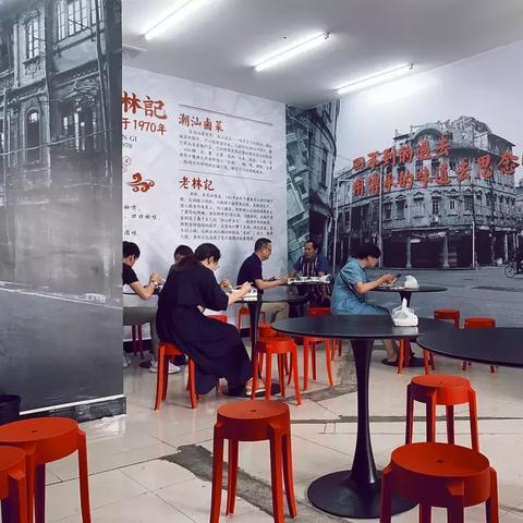 南宁客厅墙纸简约的相关长尾关键词有哪些