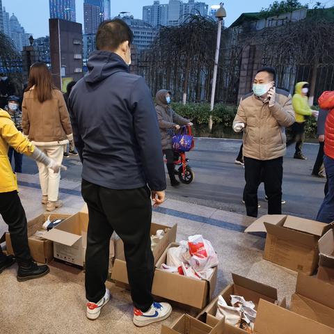 今后如果感染新冠病毒居家自行隔离，还需要向社区居委会报备吗？