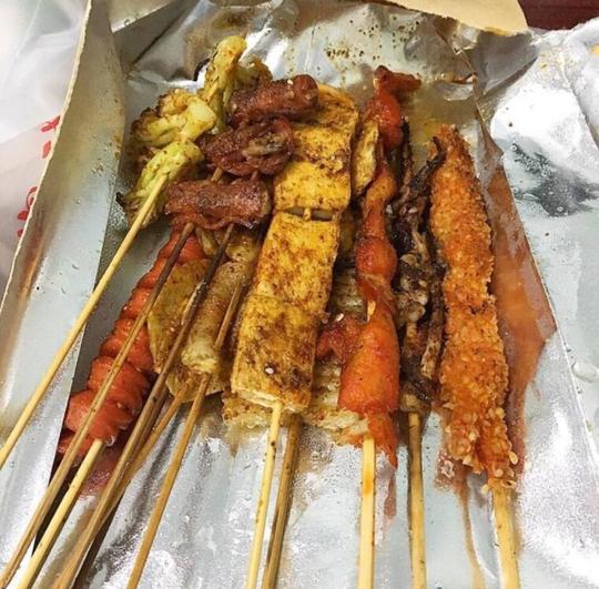 超“哇塞”的炸串要想好吃，只要掌握好4个诀窍，摆摊创业不用愁