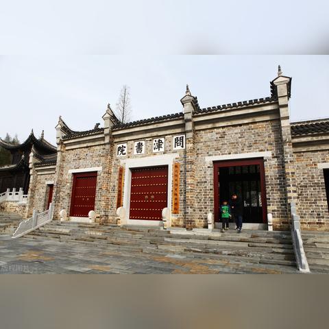武汉市新洲区坐什么车到