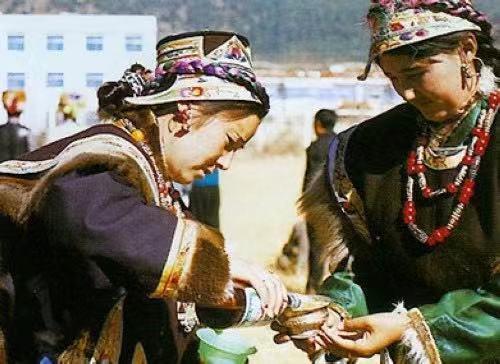 世界上哪个民族最爱喝茶