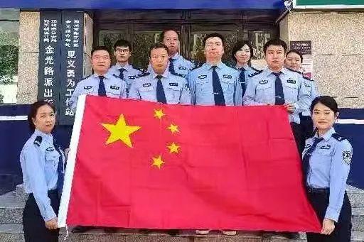 如何用一句歌词表白祖国