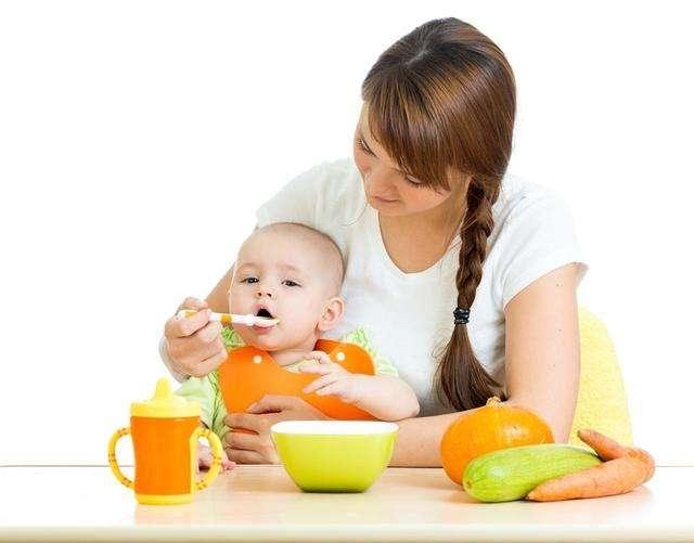 宝宝第一口辅食新说法是什么